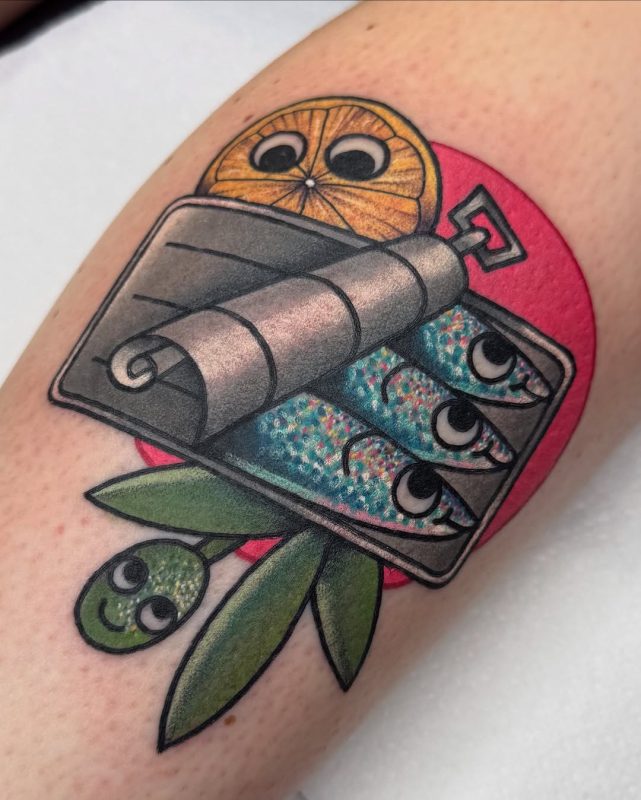 Playful sardine can