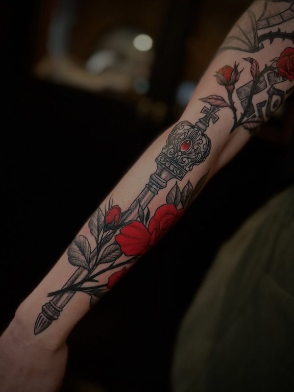 Red Rose Dagger