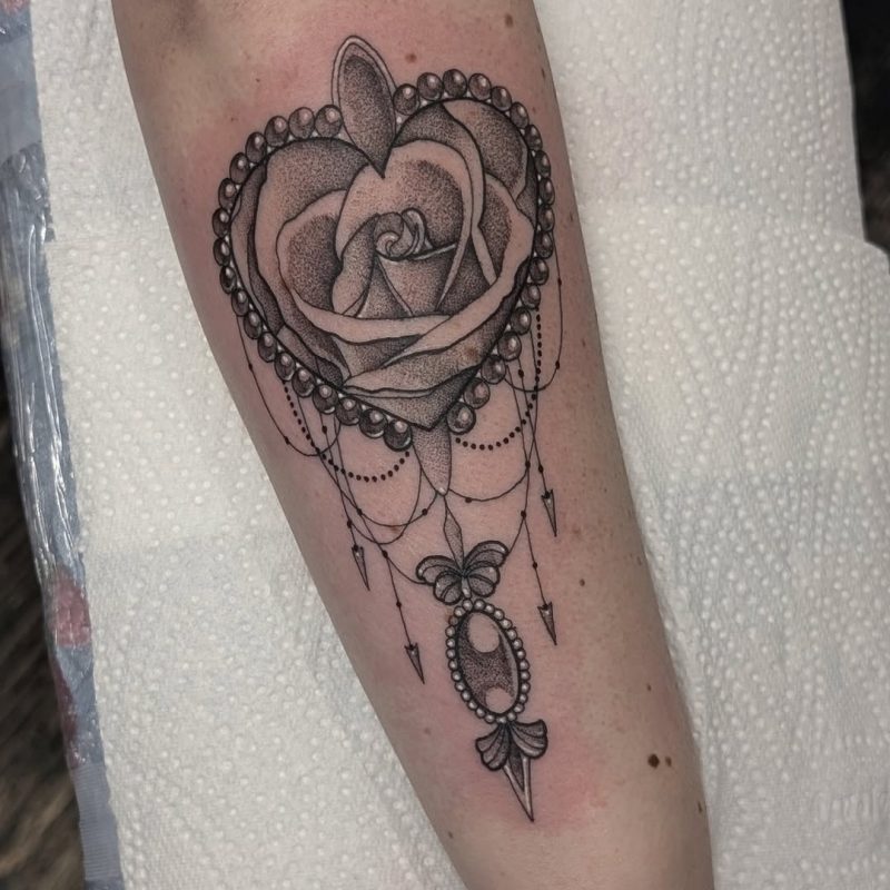 Dotwork Heart Rose