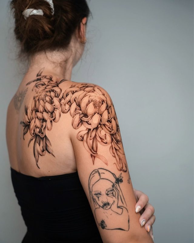 Floral Shoulder Piece