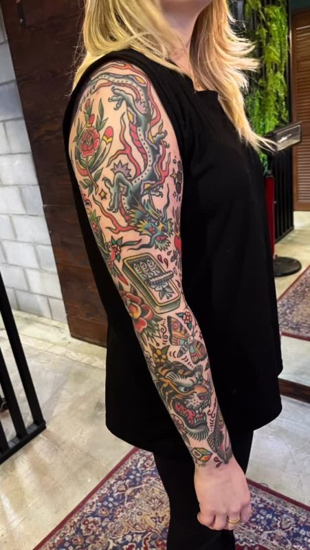 Traditional Sleeve