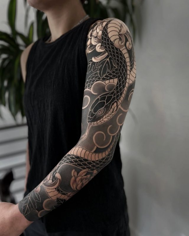 Japanese Snake Sleeve