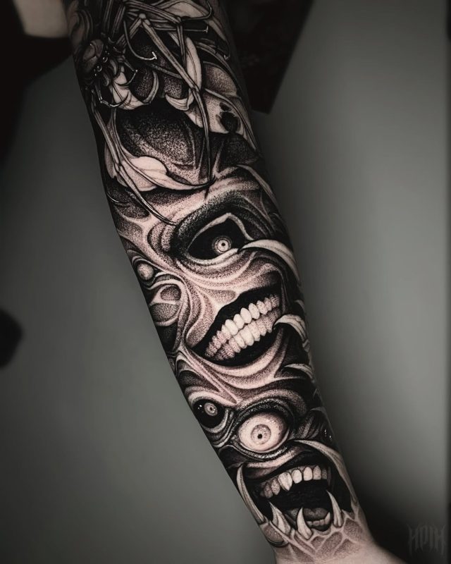 Dark Faces Sleeve