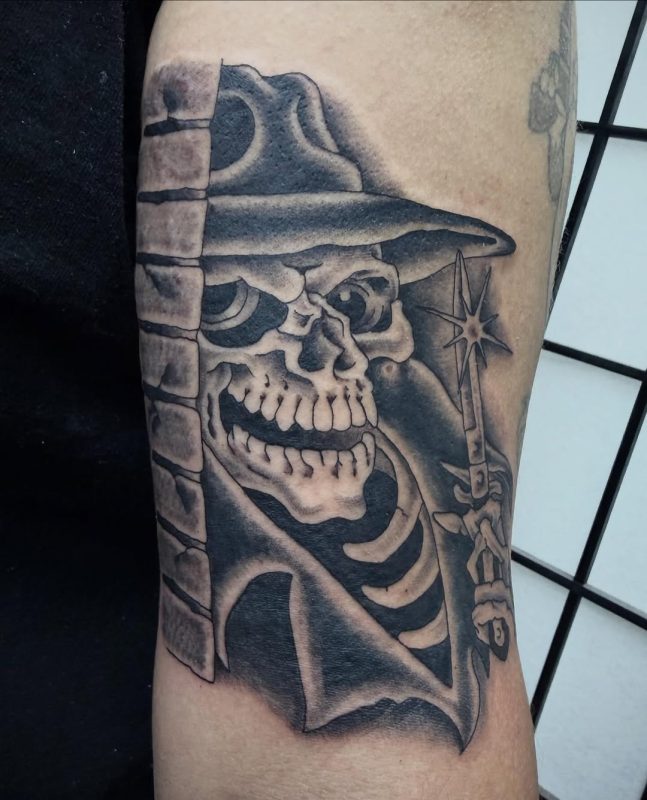 Skeleton with Wand