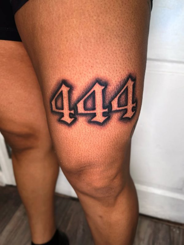 Gothic 444