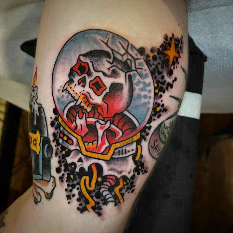 Skull Astronaut