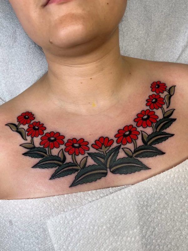 Red Daisy Garland