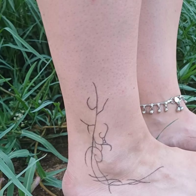 Delicate Linework