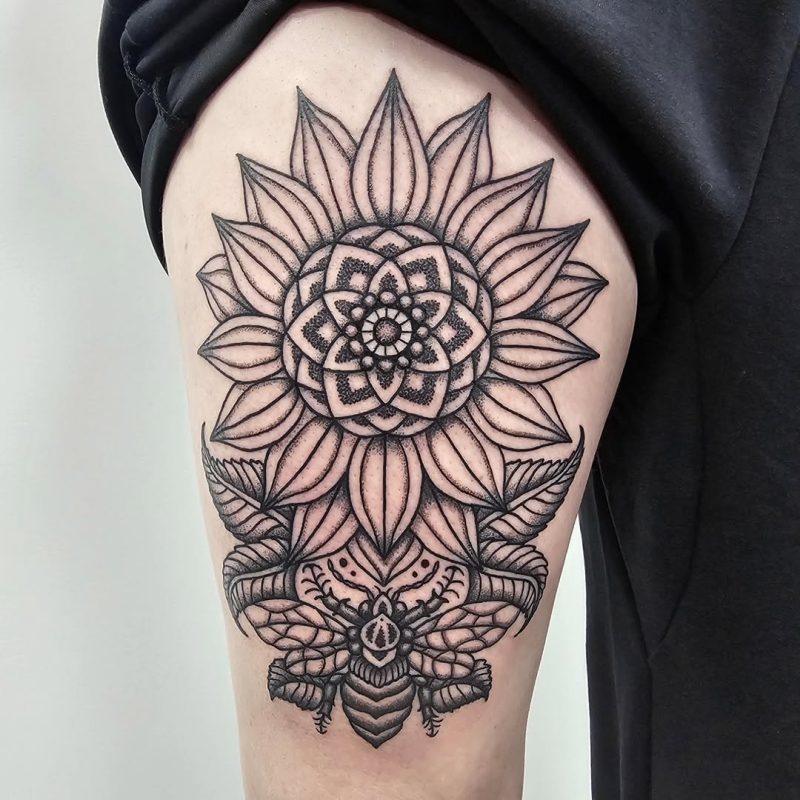 Dotwork Floral Bee