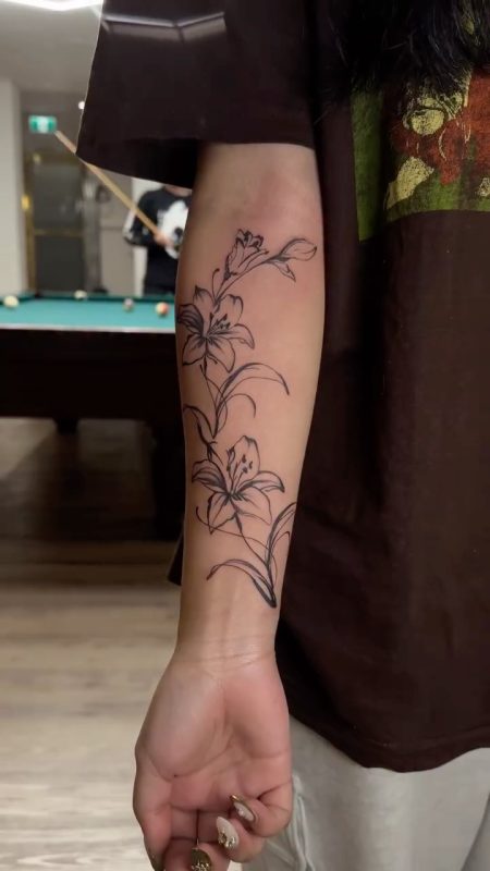 Floral Fine Line
