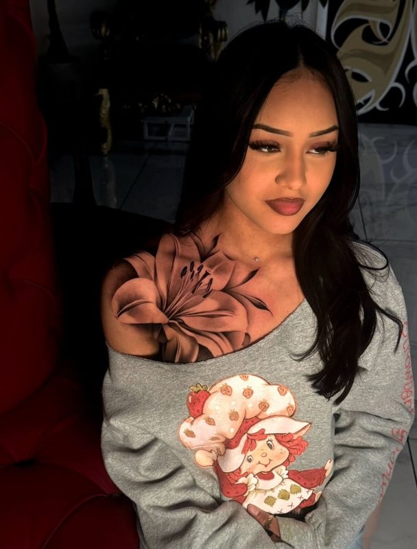 Floral Shoulder
