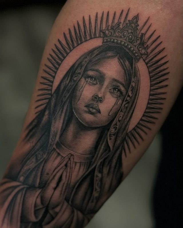 Praying Virgin