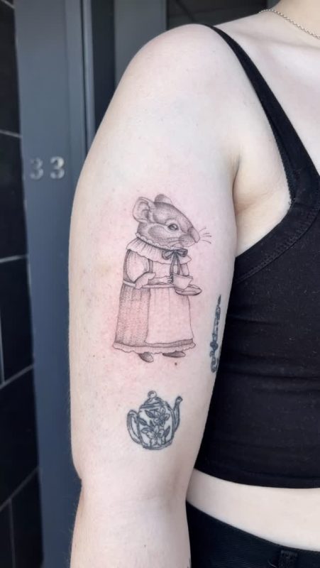 Mouse Tea Time