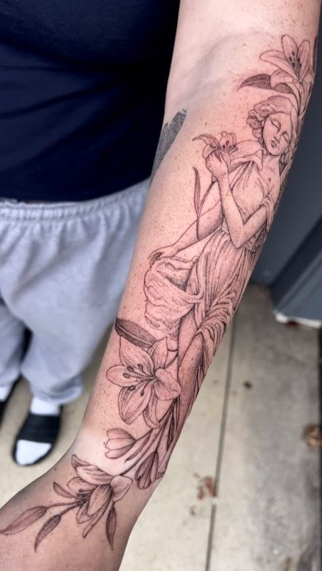 Classical Floral Figure