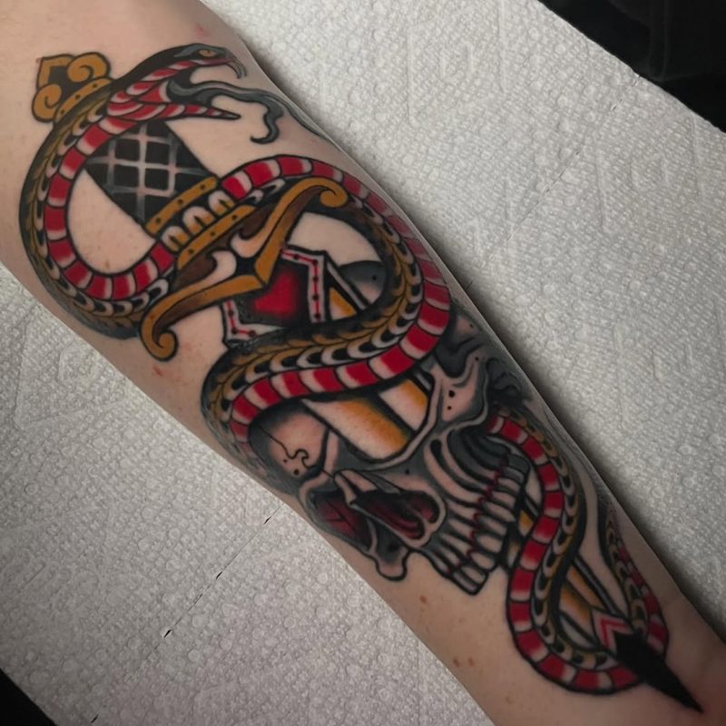 Dagger Skull Snake