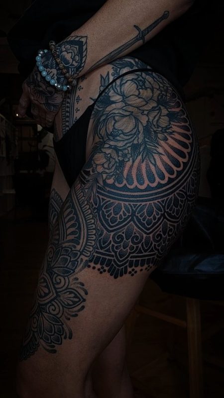 Floral Mandala Thigh