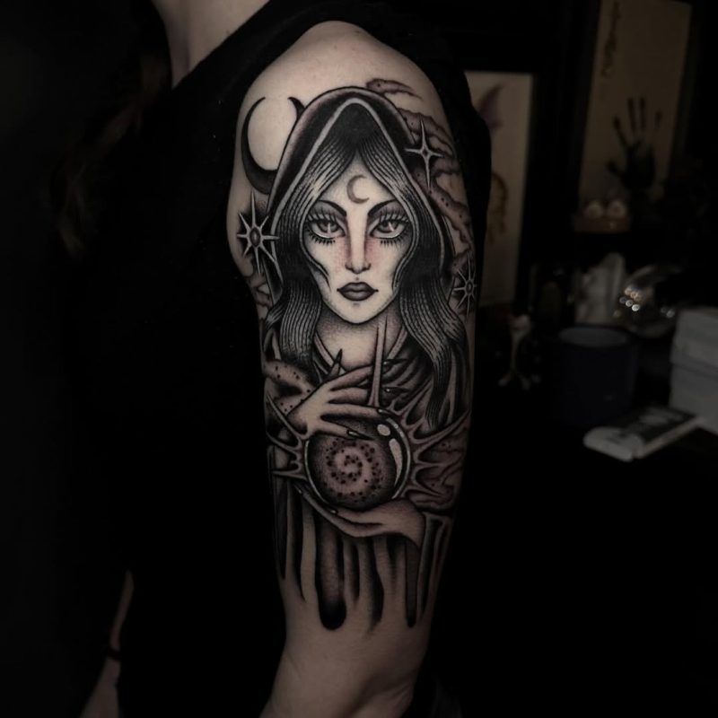 Mystic Woman