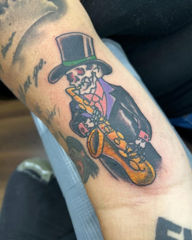 Skeleton Sax Player