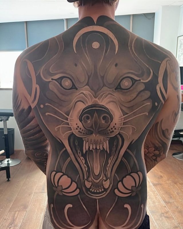 Roaring Bear