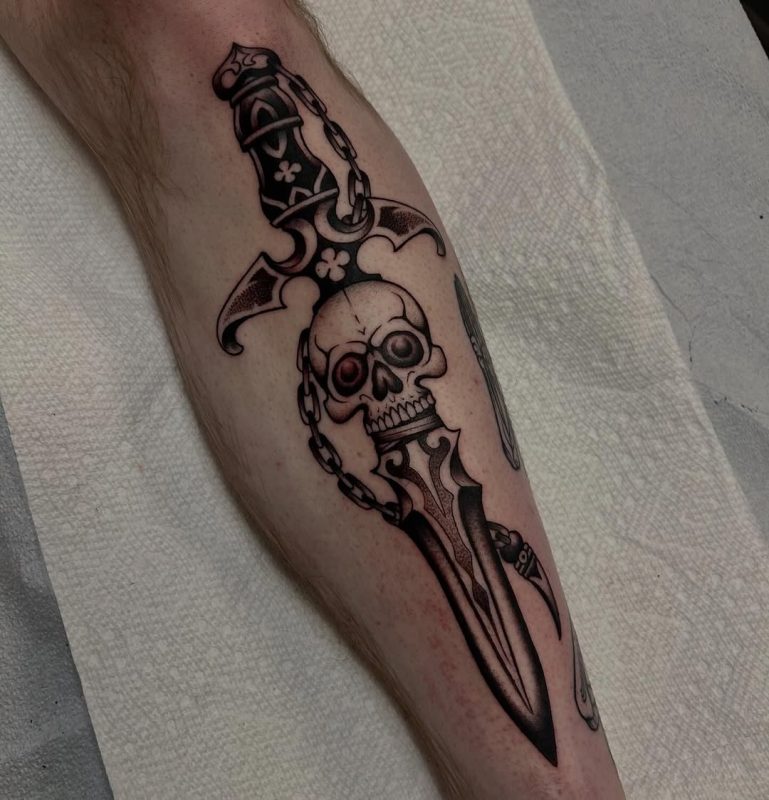 Skull Dagger