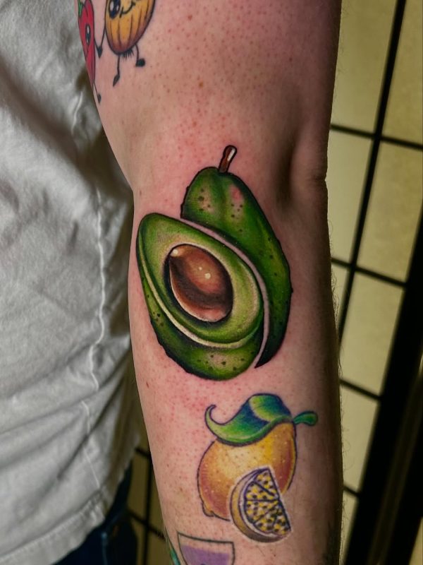 Realistic Avocado