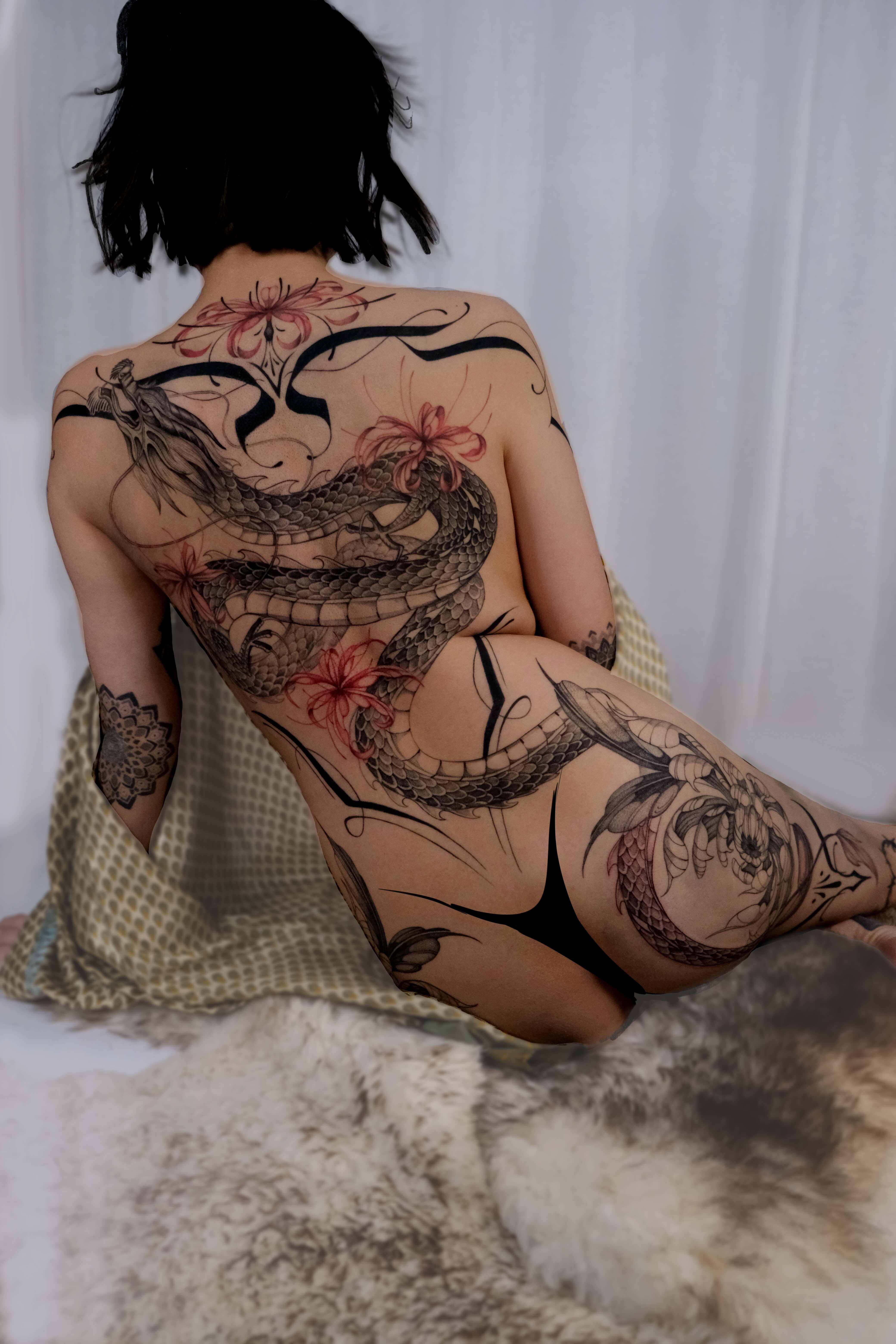 Stiel Tattoo Gallery